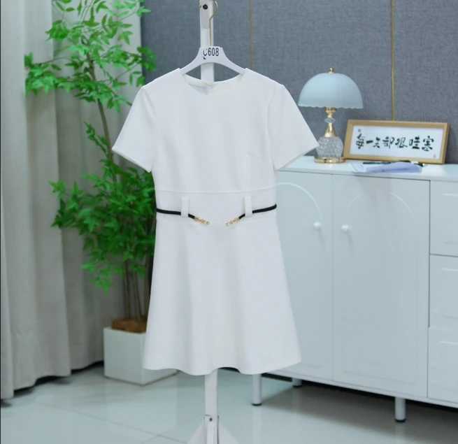 608 AA60女装连衣裙（大牌尾货默认剪标偶有微瑕介意不拍）