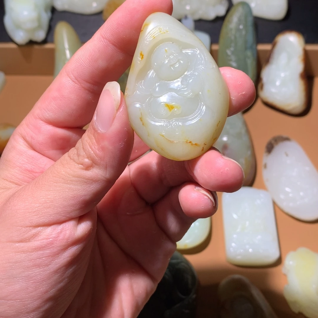 和田玉（糖玉）未镶嵌挂件