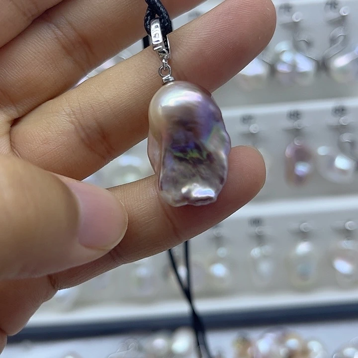 颈饰未镶嵌淡水珍珠