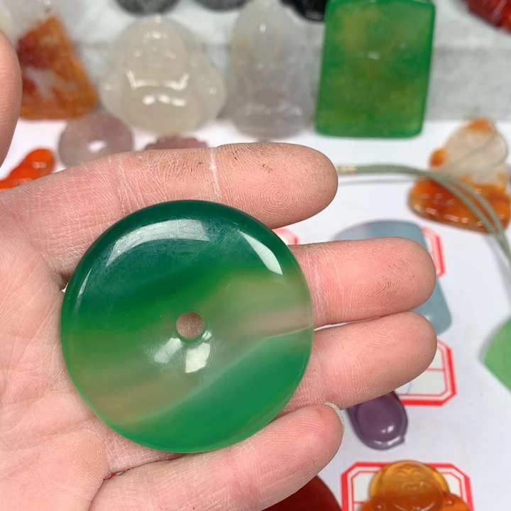玛瑙/玉髓颈饰未镶嵌泈*