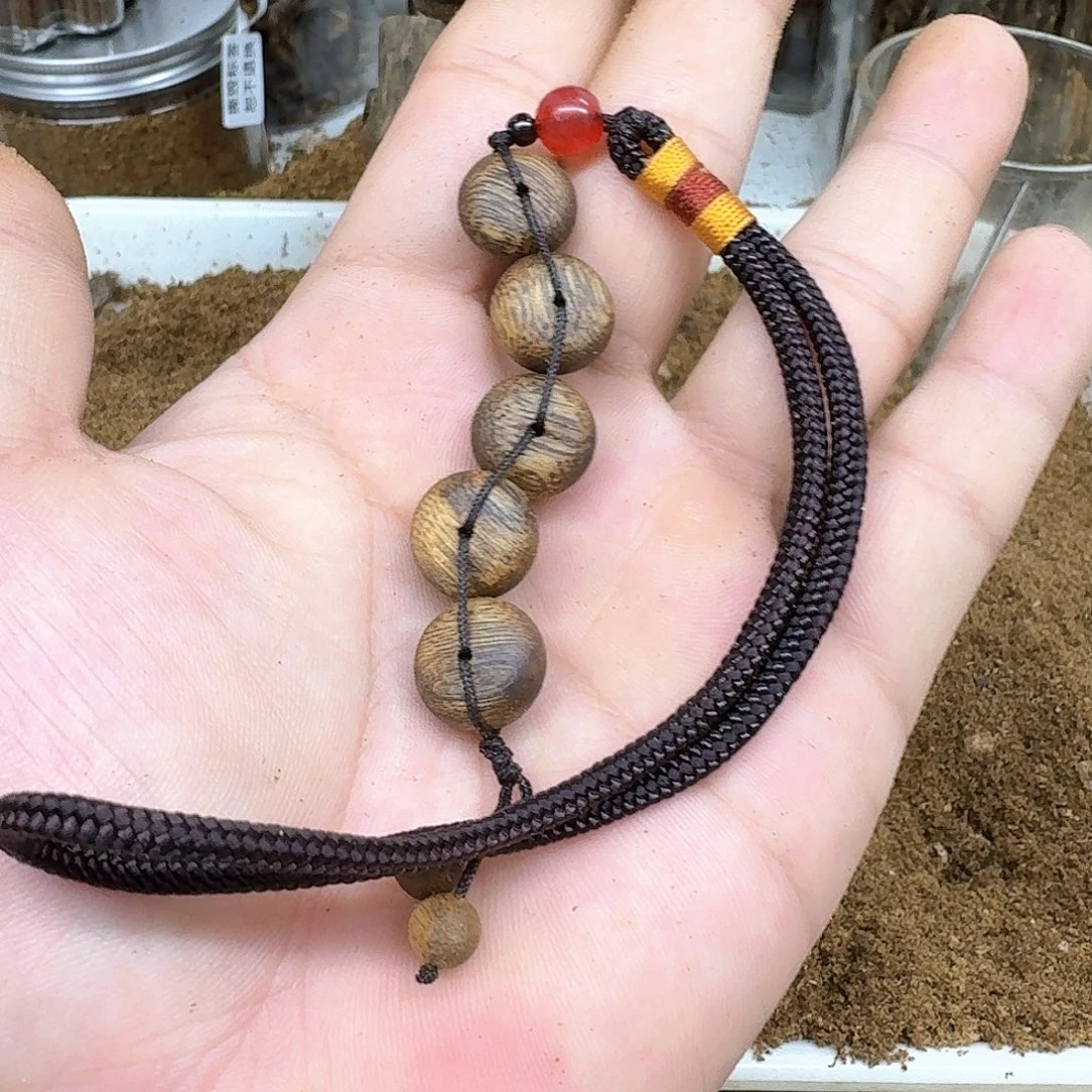 沉香沉香碎屑平安扣车挂一条