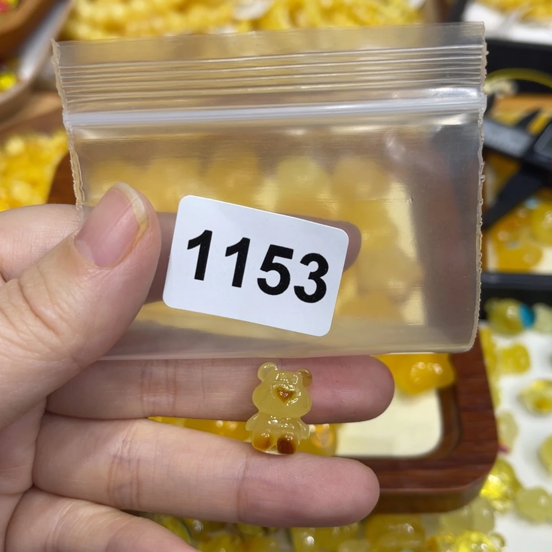 琥珀珠宝奇石未镶嵌