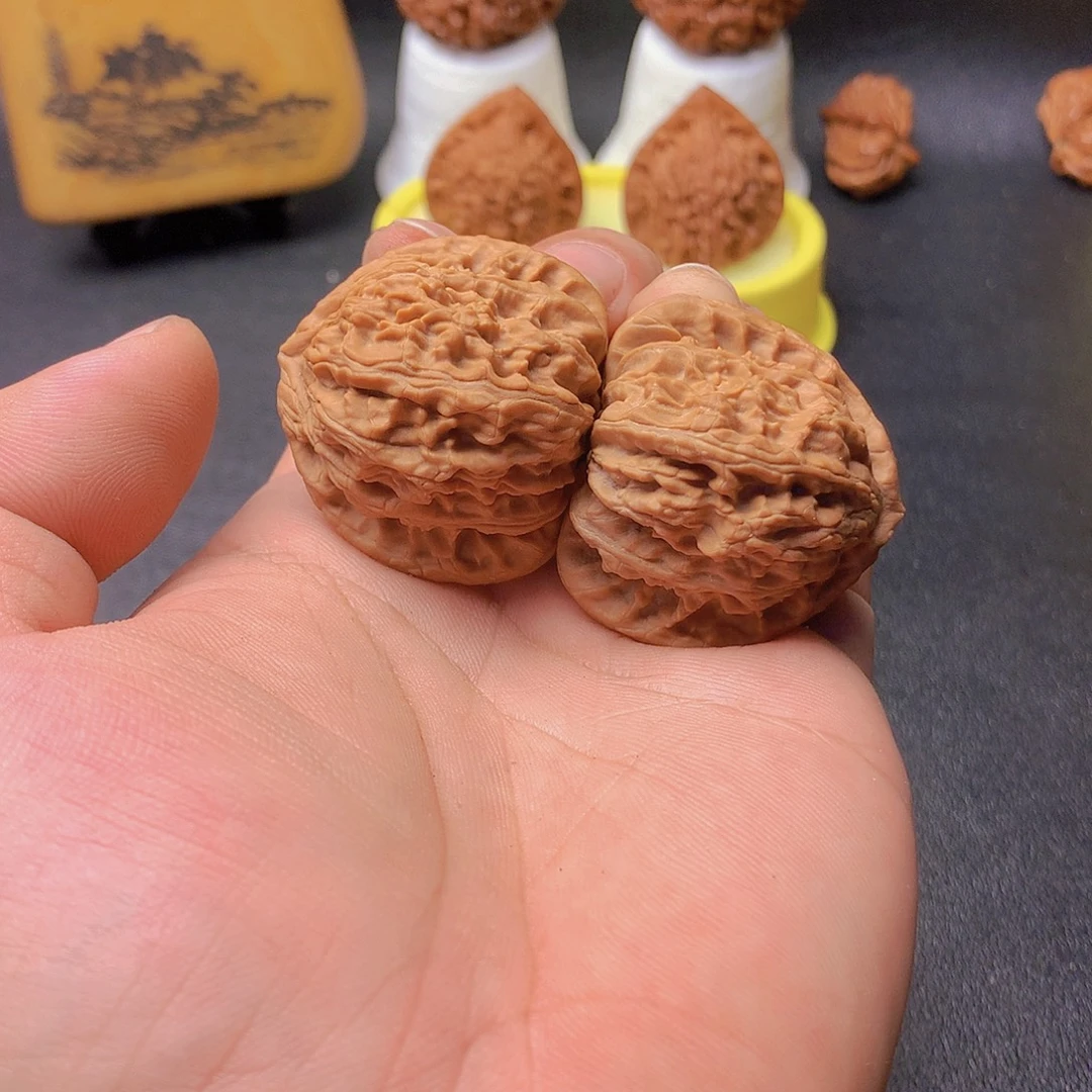 不***、把件文玩核桃三角白