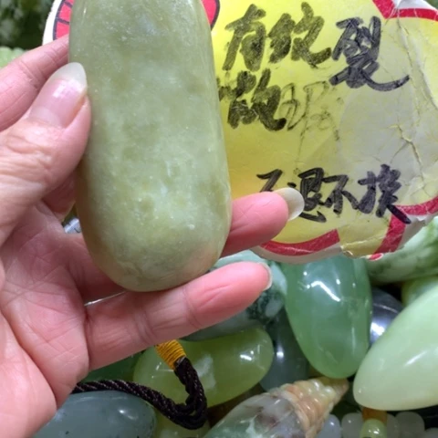 蛇纹石玉未镶嵌手把件