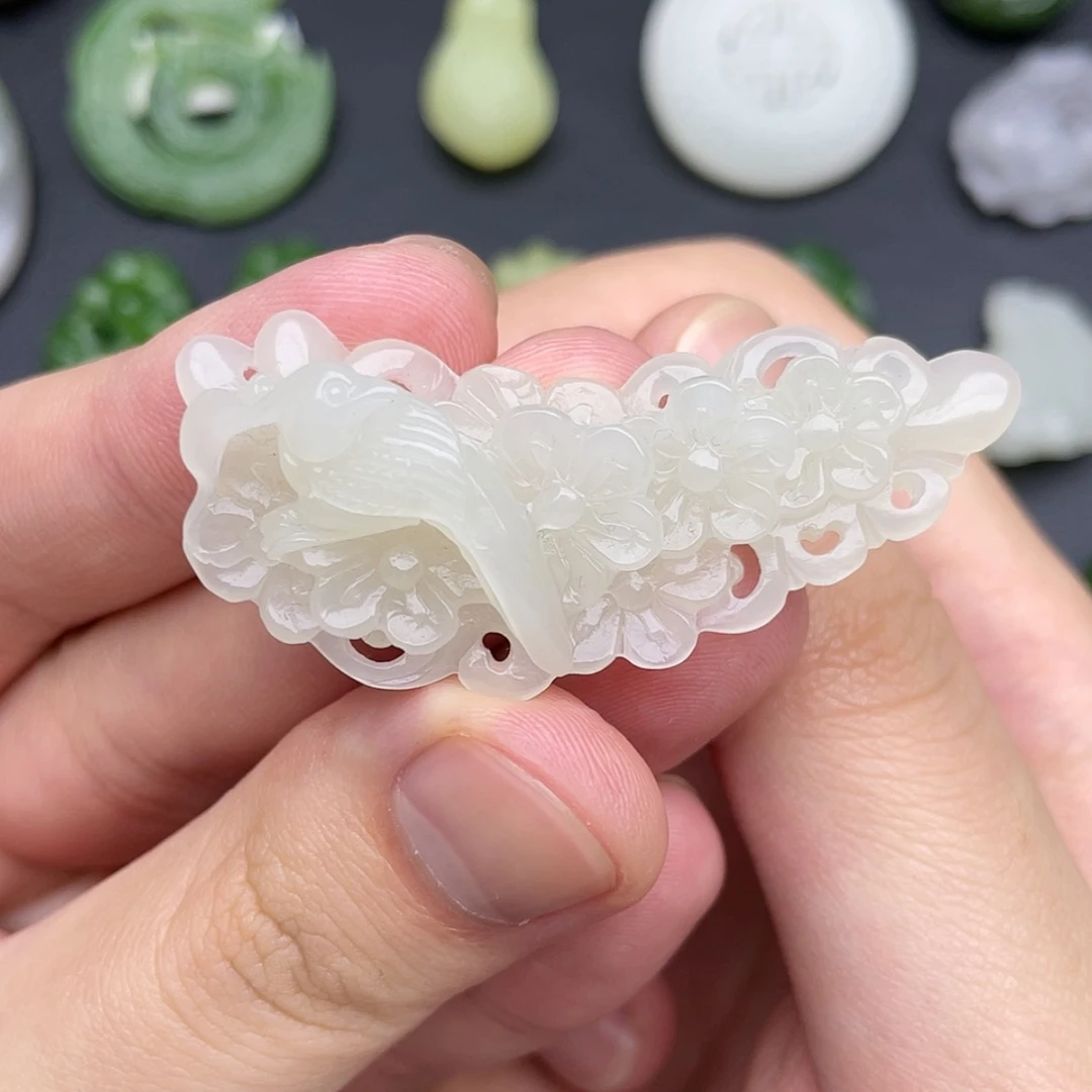 【闪购商品】颈饰未镶嵌和田玉