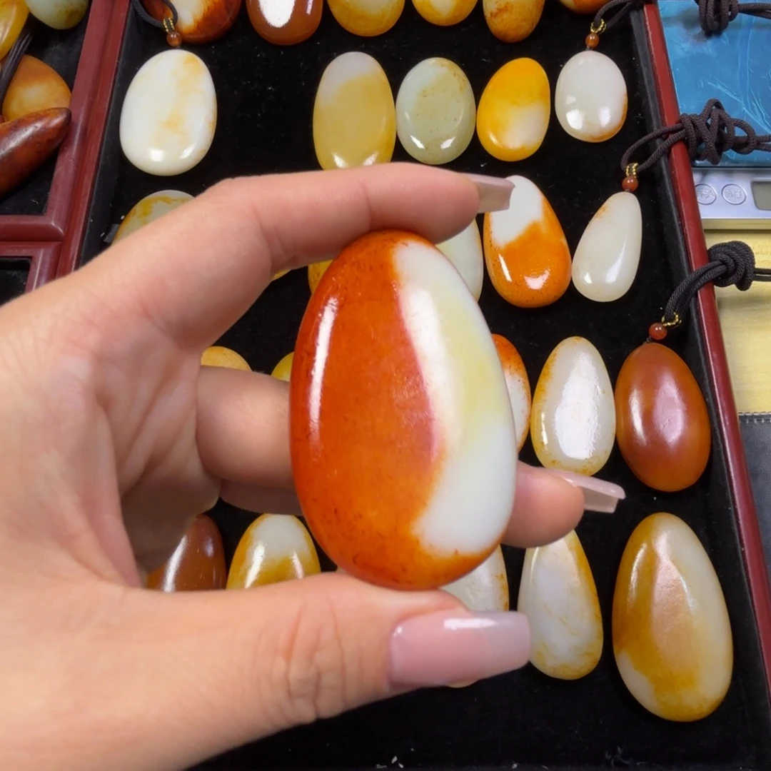 镇***胎和田玉未镶嵌颈饰