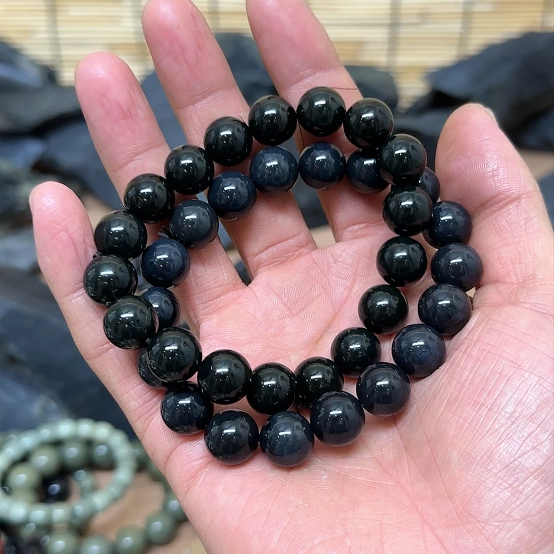 和田玉黑青卡12加墨玉卡12共两条未镶嵌梦*