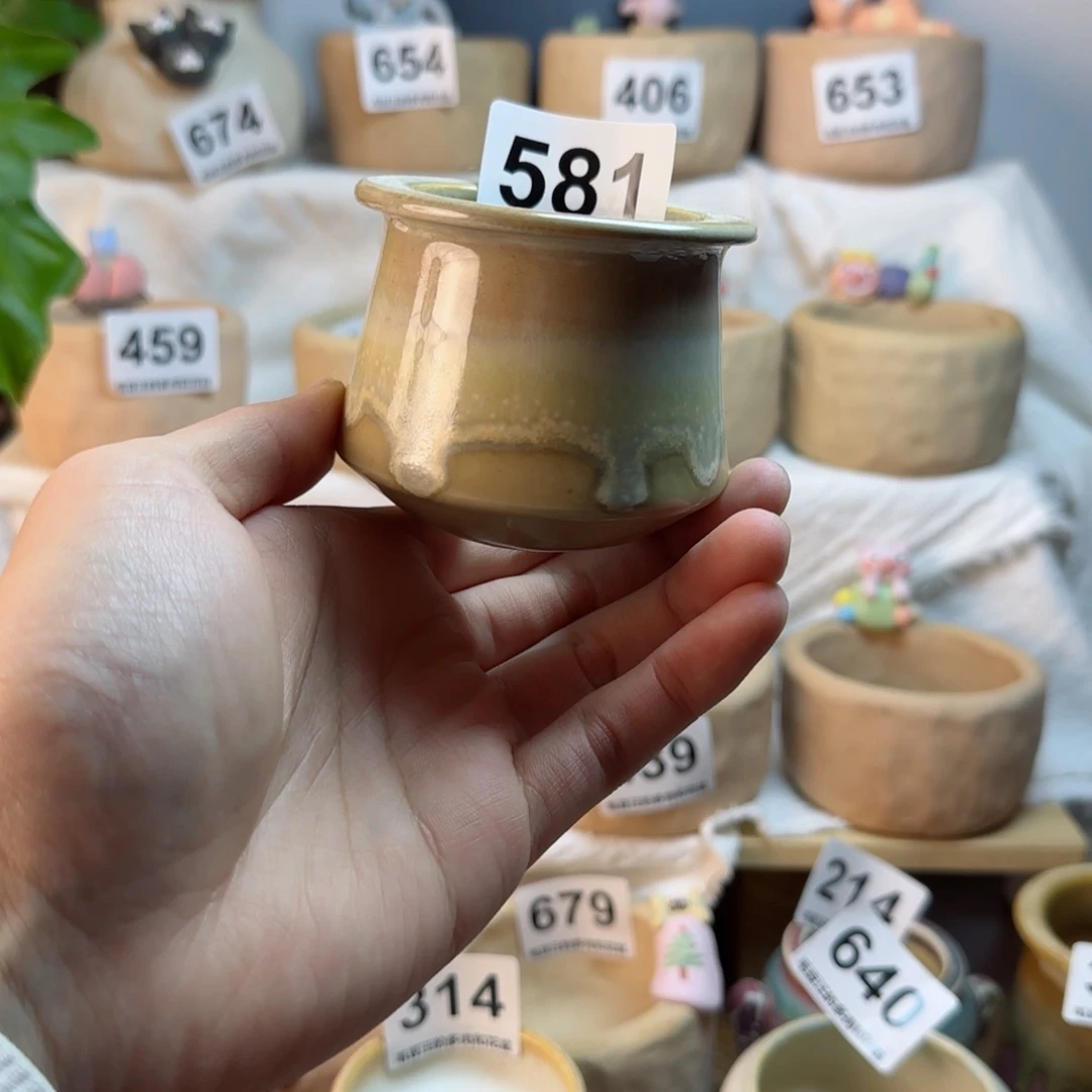 陶瓷581。内口 4cm