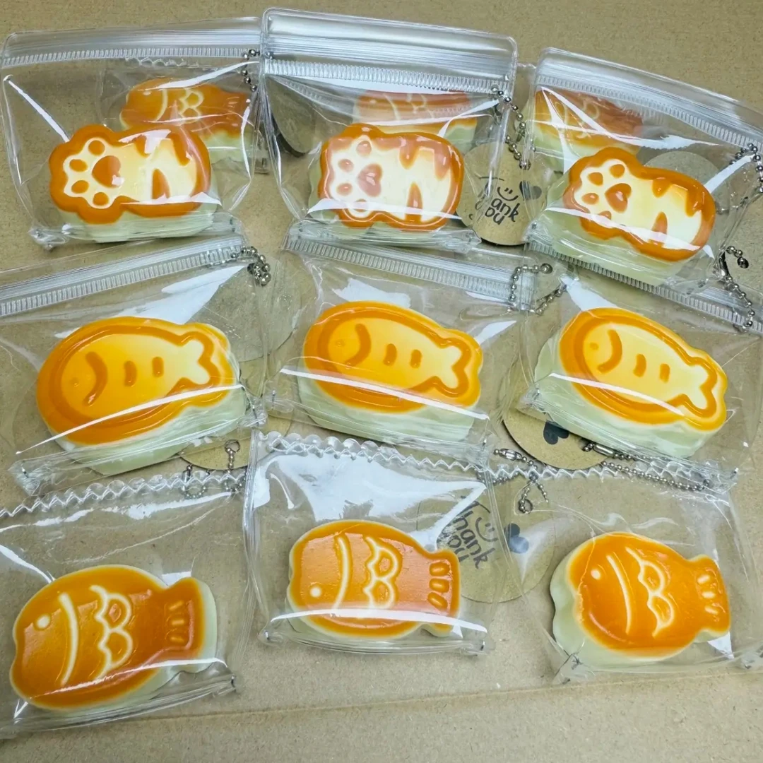 仿真烤面包食玩猫爪棒迷你小鱼饼干捏捏烤三层吐司猫爪烂泥感捏捏