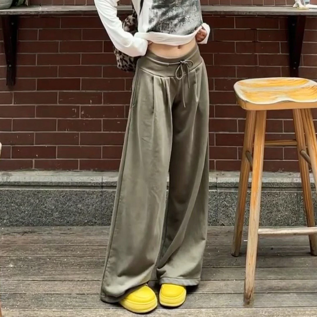 美式军绿色低腰运动裤女秋季2025新款抽绳宽松显瘦垂感休闲阔腿裤
