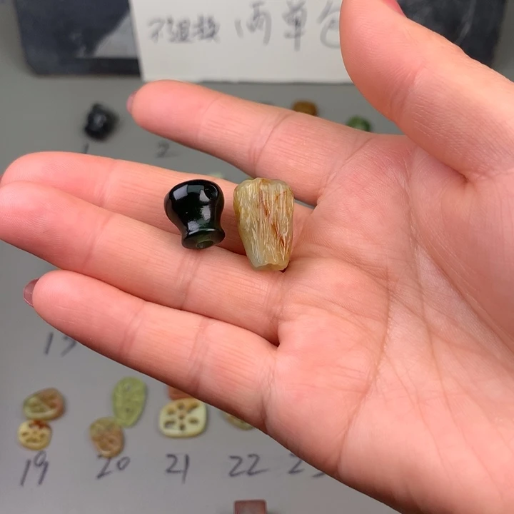 黑***@蛇纹石玉未镶嵌百搭款