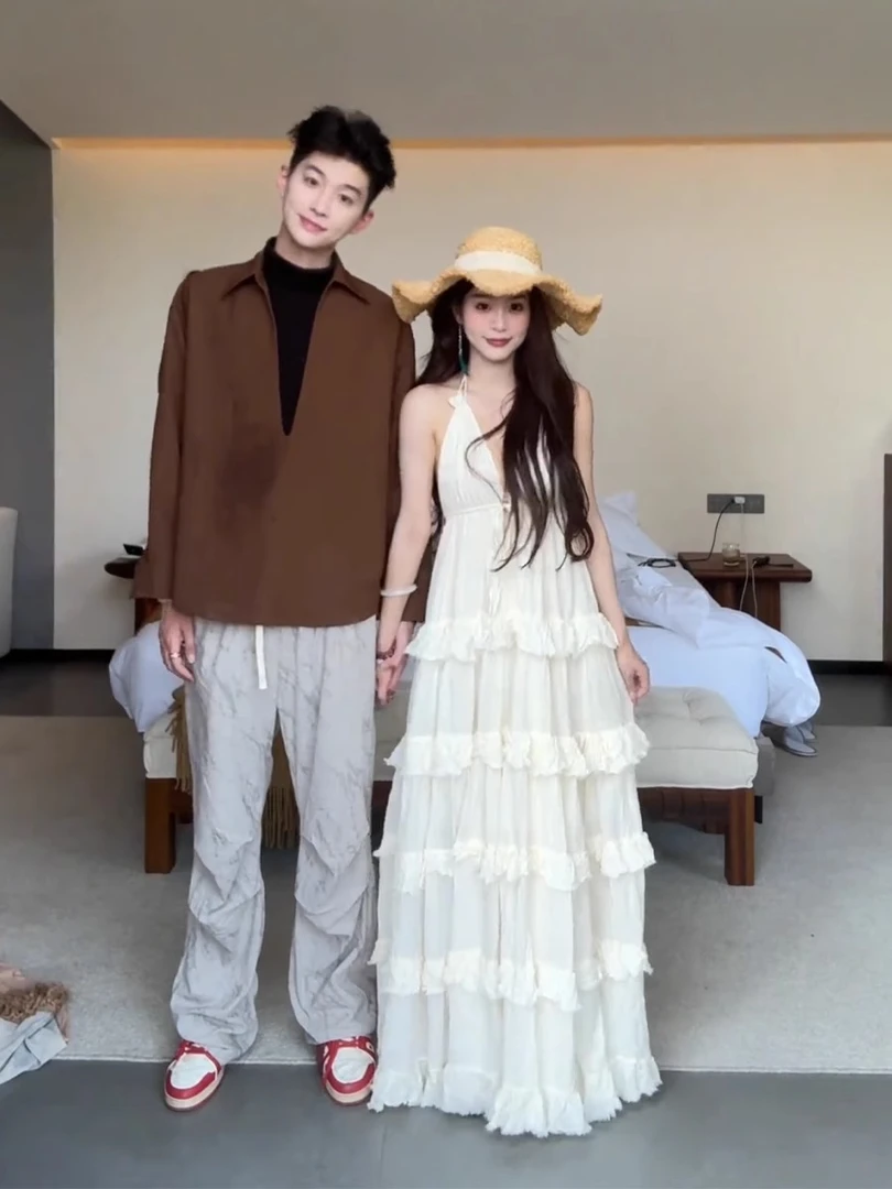 法式露背吊带连衣裙女夏季海边度假生日蛋糕裙绝美公主裙挂脖长裙