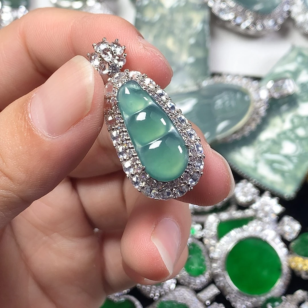 翡翠未镶嵌吊坠(不含链)