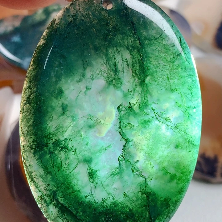 未镶嵌颈饰玛瑙/玉髓优*