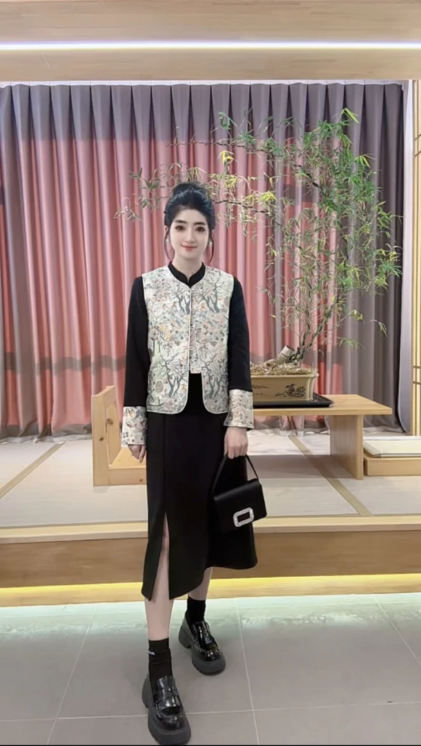 【玉儿】秋冬新款2025时尚国风刺绣盘扣9255新中式两面穿两件套