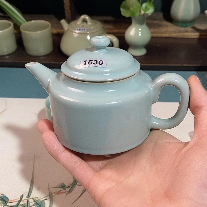 汝瓷1530大暇得中壶……