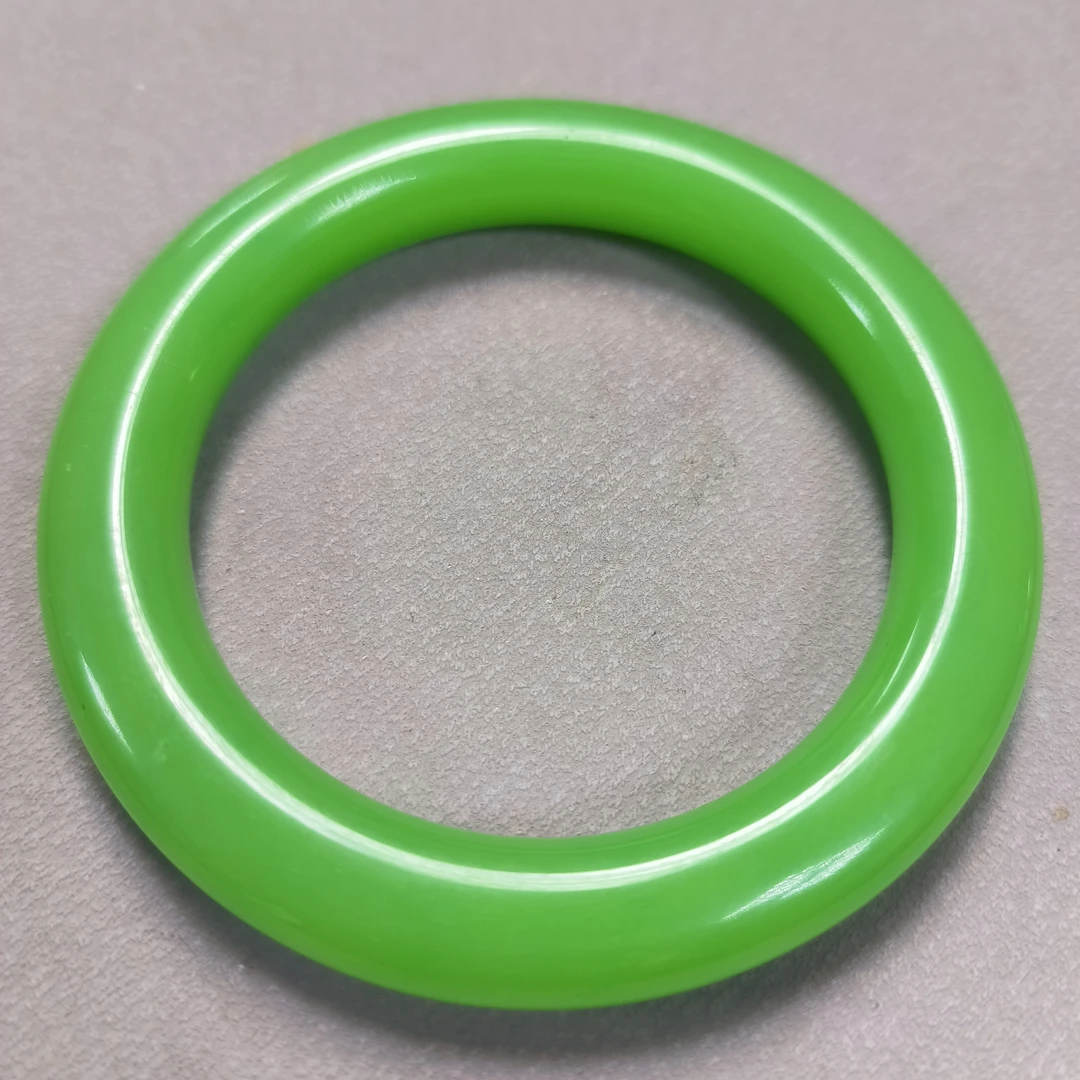 2075号精品透果绿色圆条项圈