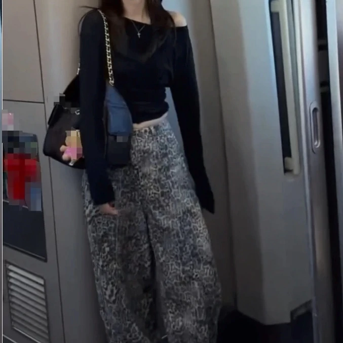 新款时尚洋气精品百搭女装Y1553