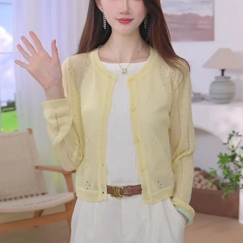 女士夏季薄款冰丝镂空针织开衫防晒披肩气质长袖上衣针织衫毛衣