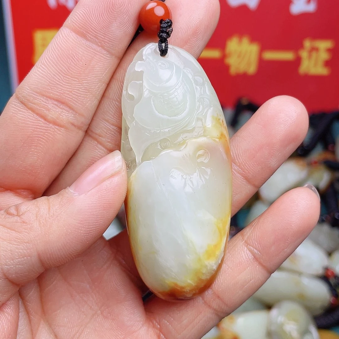 和田玉颈饰未镶嵌