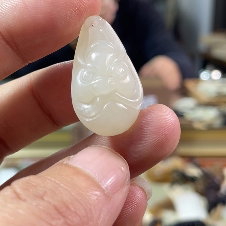 颈饰未镶嵌和田玉