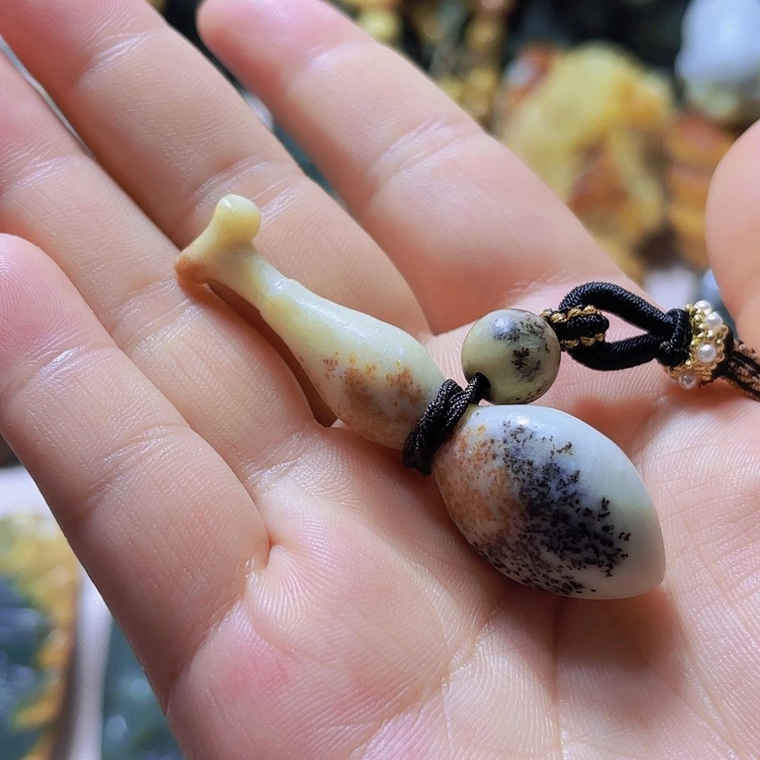 岫岩河磨玉（透闪石质玉）未镶嵌挂件