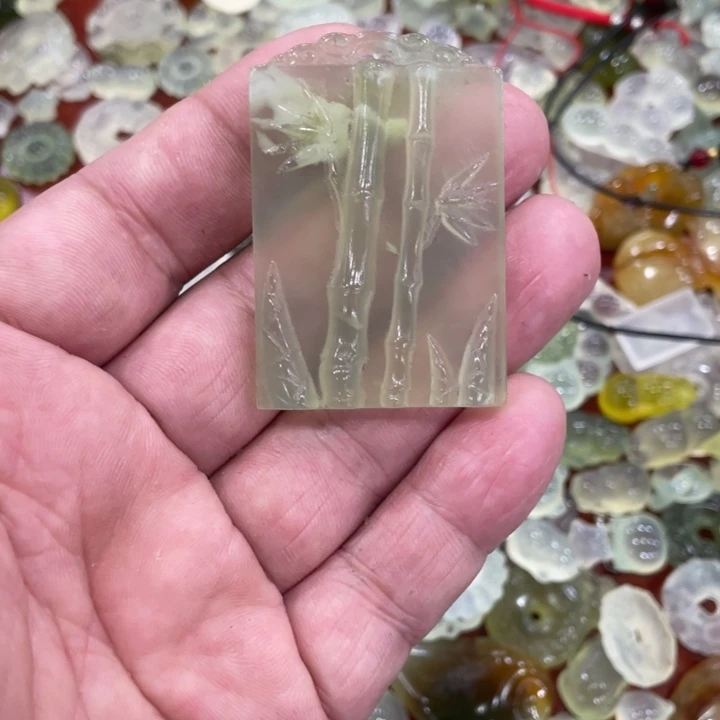 蛇纹石玉合金颈饰