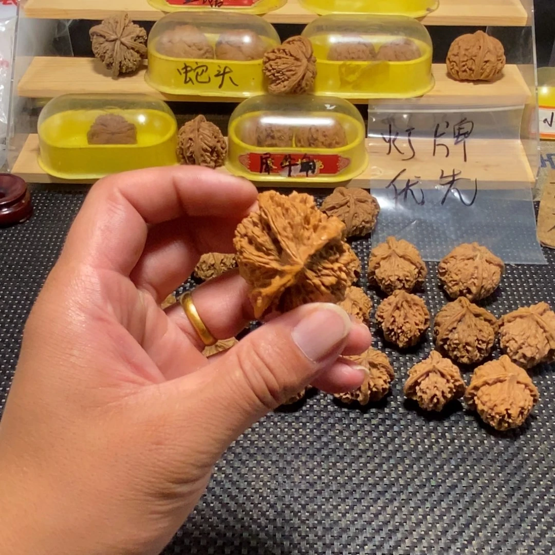 用***5吊坠文玩核桃核桃异形