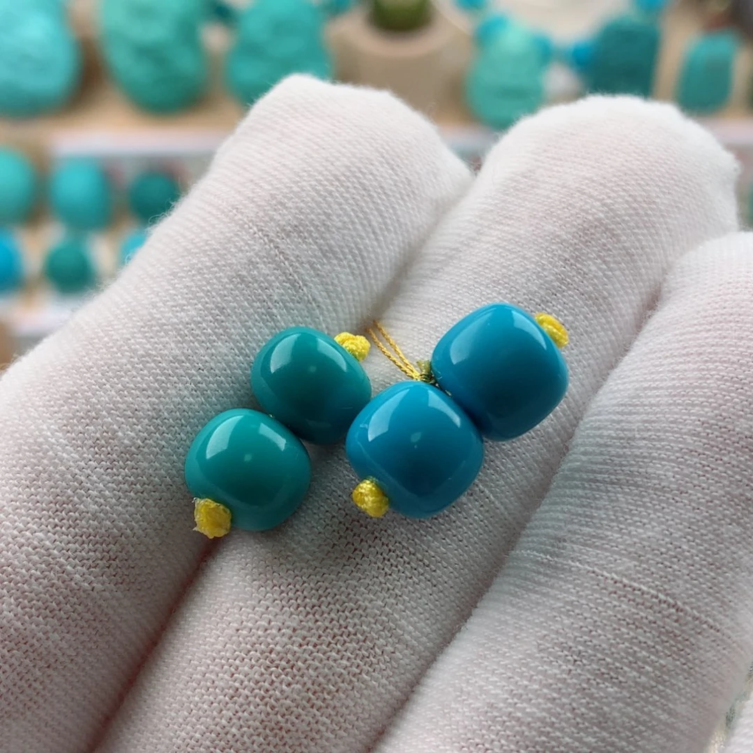 闻***子未镶嵌绿松石配饰