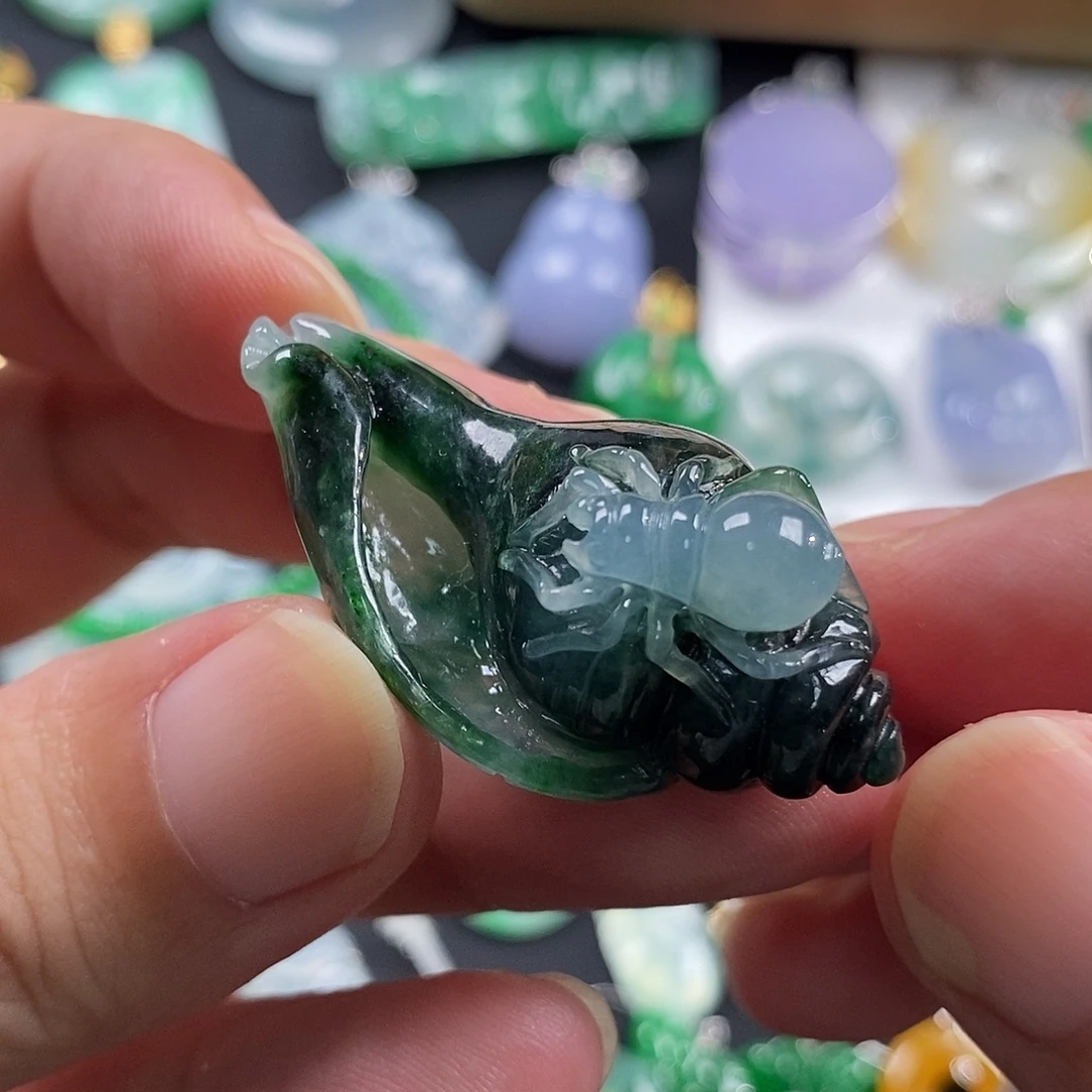 翡翠未镶嵌颈饰翡翠