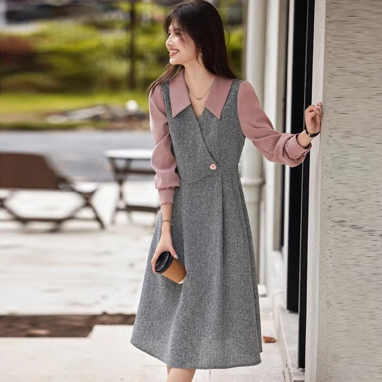 1.8早预告款春季新款洋气拼接撞色气质法式时尚连衣裙 NTS682113