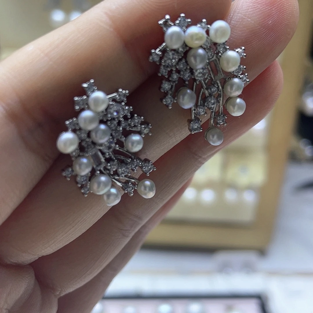 银S925镶嵌淡水珍珠耳饰