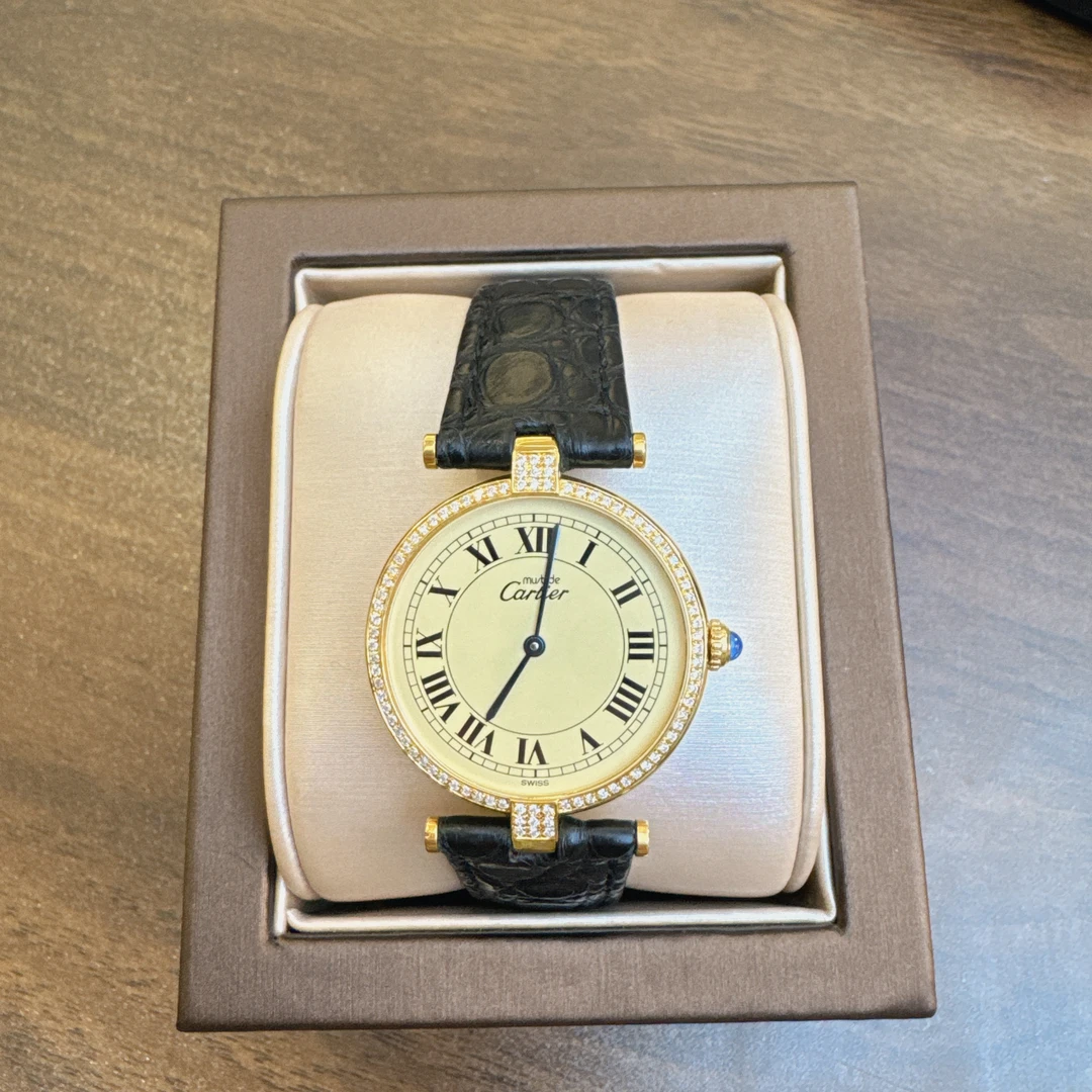 95新 Cartier/卡地亚 卡地亚77056石英后钻赠表带 赠手链