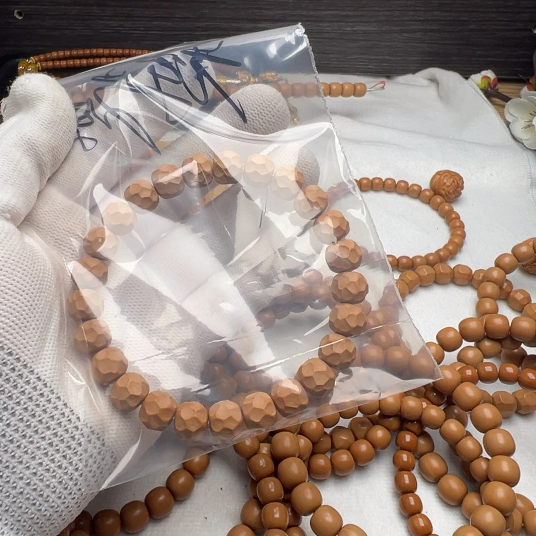 猴头核桃手串?****拖黑金