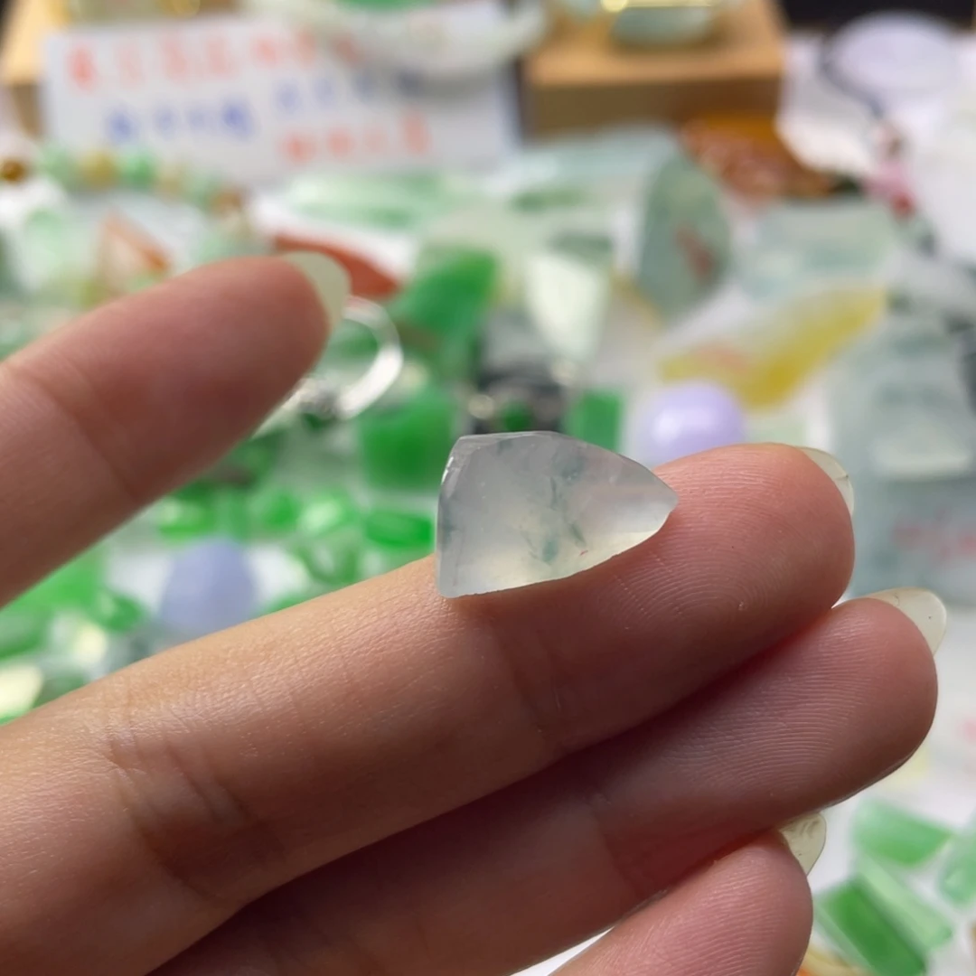 L***s定制翡翠未镶嵌天然缅甸翡翠