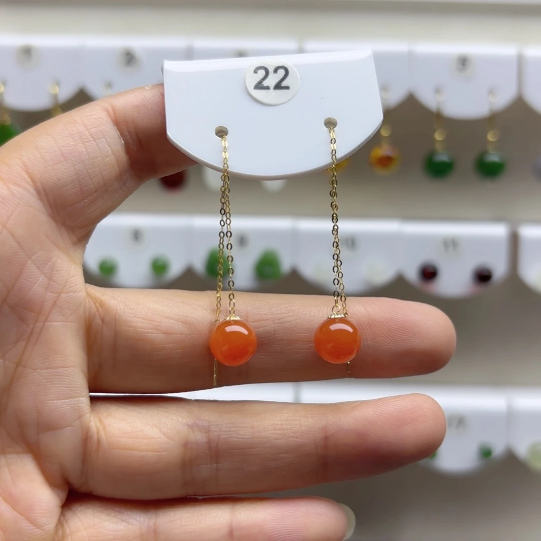 18K金镶嵌南红玛瑙耳饰