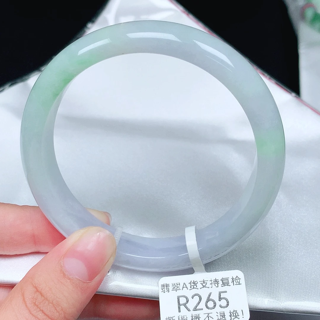 翡翠未镶嵌手镯正圈58