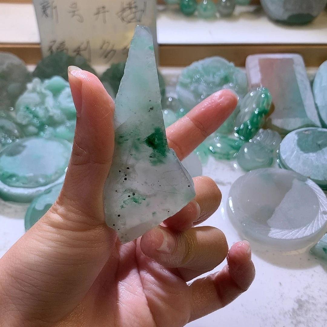 石英质玉未镶嵌珠宝半成品