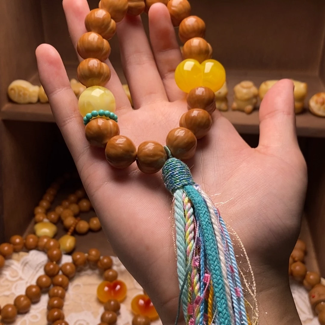 猴头核桃把件屁桃