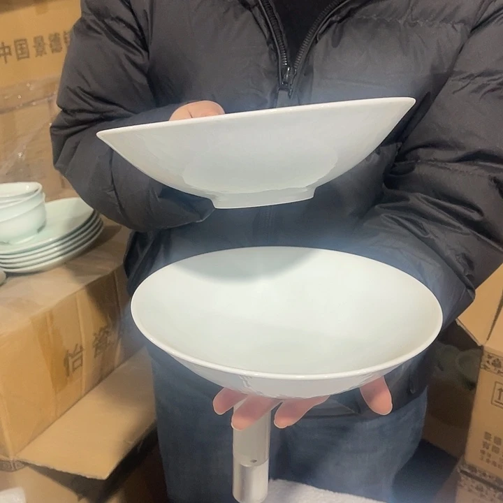 瓷片青瓷9英寸斗碗两个，包邮