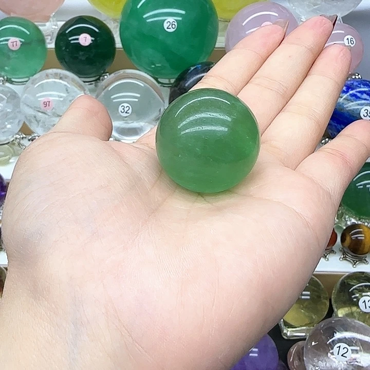 未镶嵌水晶珠宝半成品