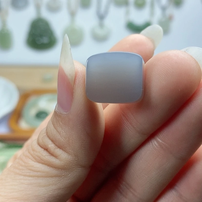 【闪购商品】颈饰未镶嵌和田玉