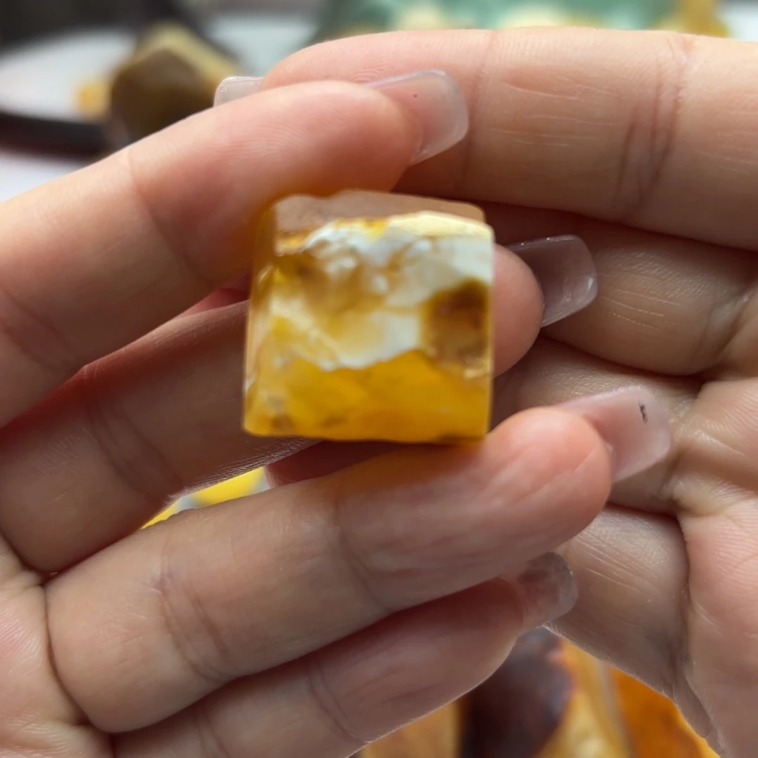 定制琥珀未镶嵌天*琥珀