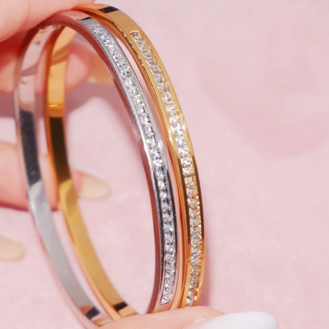 钛钢合成锆石手镯 睡觉洗澡不用摘~高保色钛钢手镯爆闪超亮