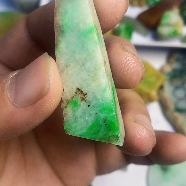 翡翠散珠天然翡翠A货挂件