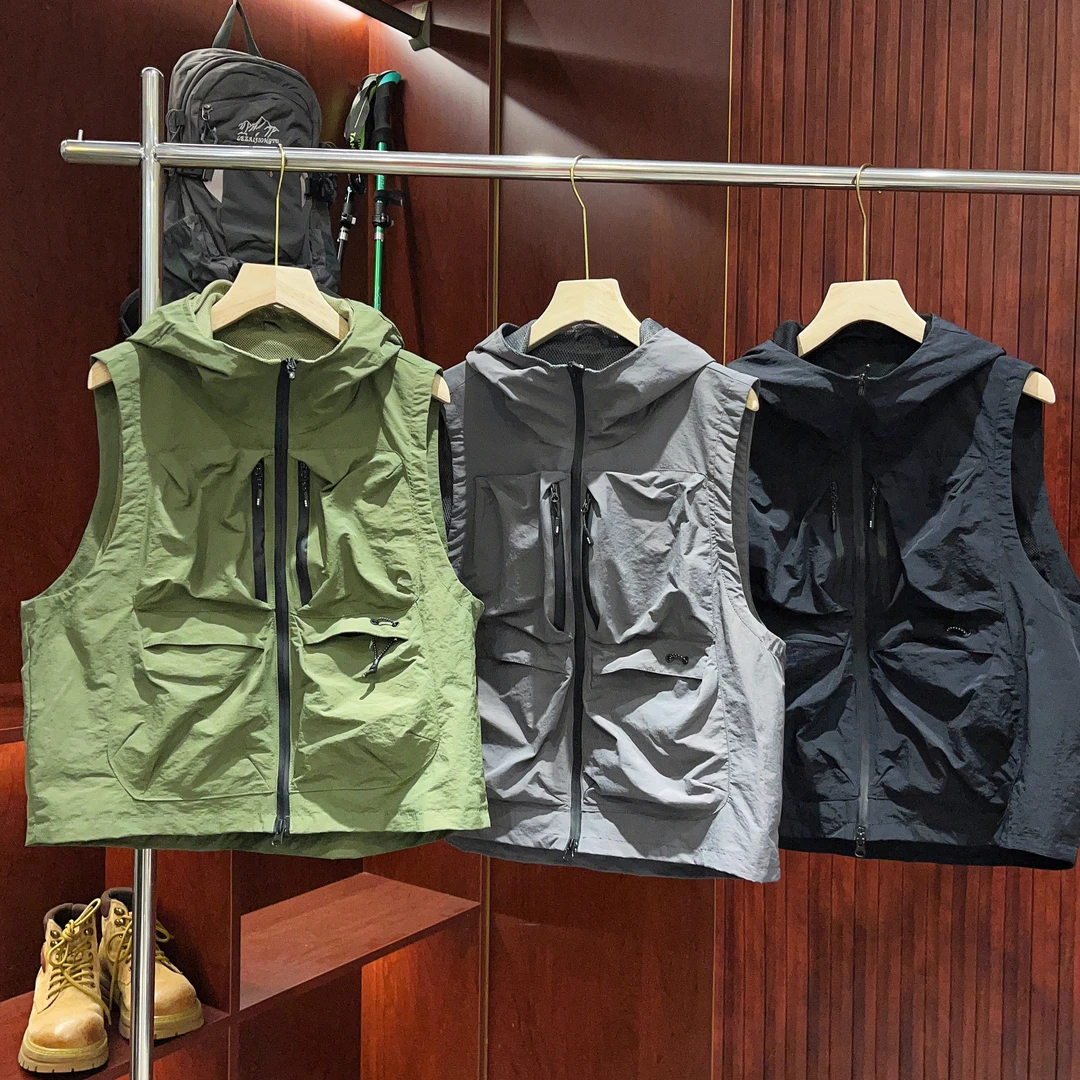 【双双外贸】春季新款户外运动爬山骑行日常休闲工装马甲T36-3572