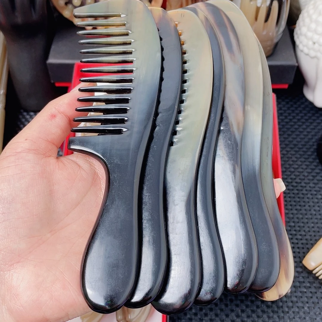 纯手工制作纯牛角梳子