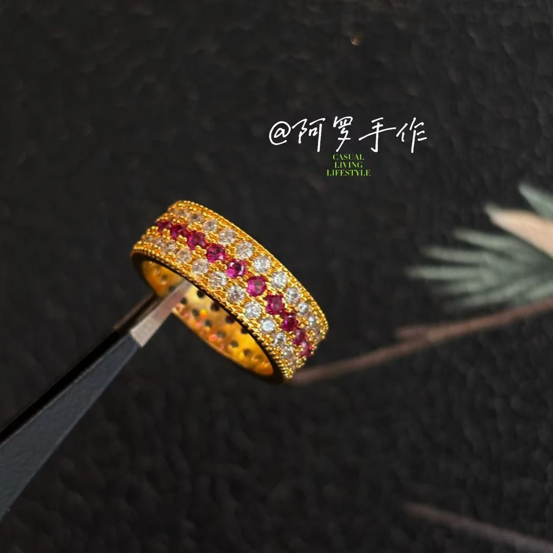 铜合金戒指 【闭口！全尺码齐】点钻满镶“红宝”三排戒指