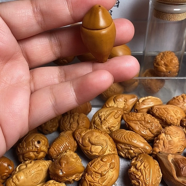 平***心橄榄核吊坠两颗出入平安