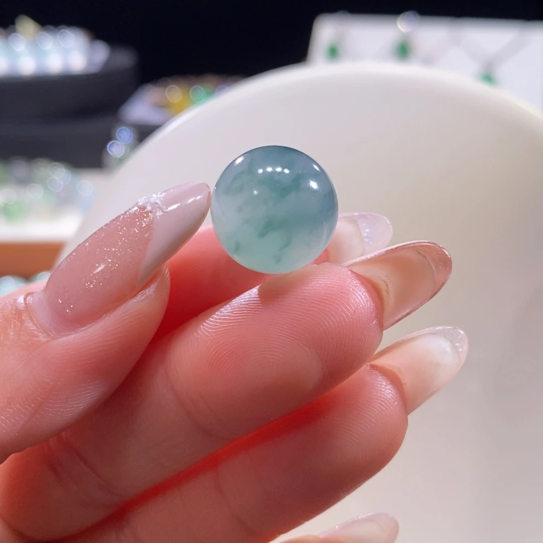 翡翠未镶嵌颈饰翡翠冰胶蓝底飘花珠14+